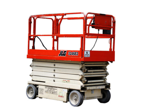 RENTA DE PLATAFORMA DE ELEVACIÓN EN TIJERA JLG 3246E2