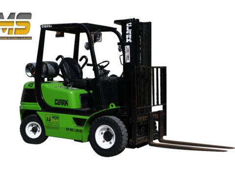 RENTA DE MONTACARGAS CLARK CQ25G