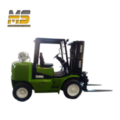 RENTA DE MONTACARGAS CLARK CMP-25 COMBUSTIÓN